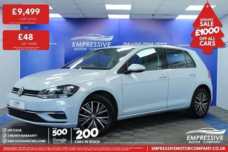 Silver Used 2018 VW Golf VII SE Hatchback | £9,499 (A bit pricey) - Image 1/4