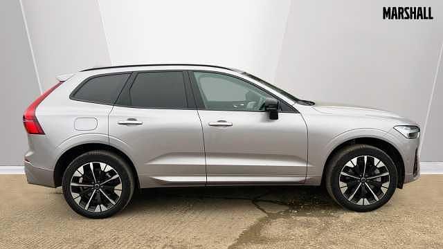 Used Volvo XC60 Ultra 250 HP (183 kW) 2025 Silver SUV