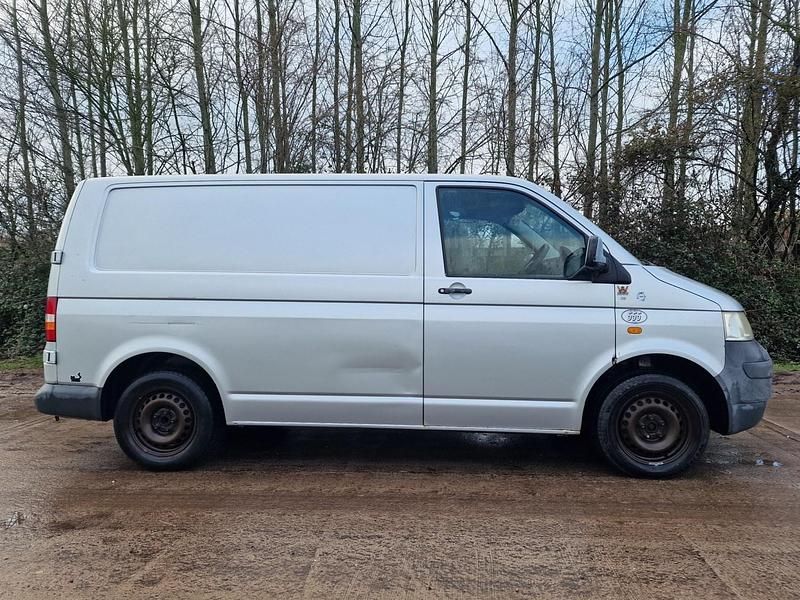 Used VW Transporter Trendline 102 HP (75 kW) 2005 Silver Van