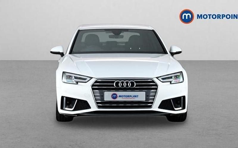 Used Audi A4 S-Line 190 HP (139 kW) 2019 White Sedan