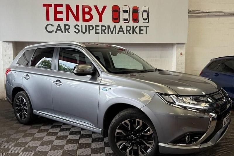 Used 2016 Mitsubishi Outlander P-HEV | £8,195 (Good price) - Image 1/1