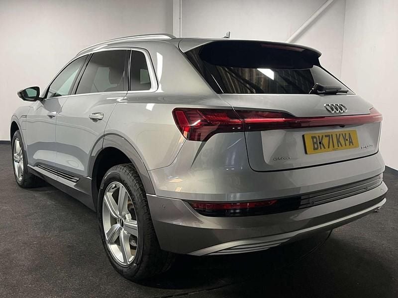 Used Audi e-tron Advanced 230 kW (313 HP) 2021 Silver SUV