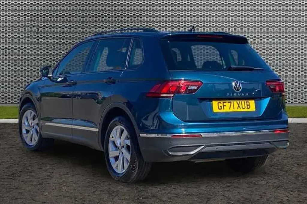Begagnad VW Tiguan 150 HK (110 kW) 2022 SUV