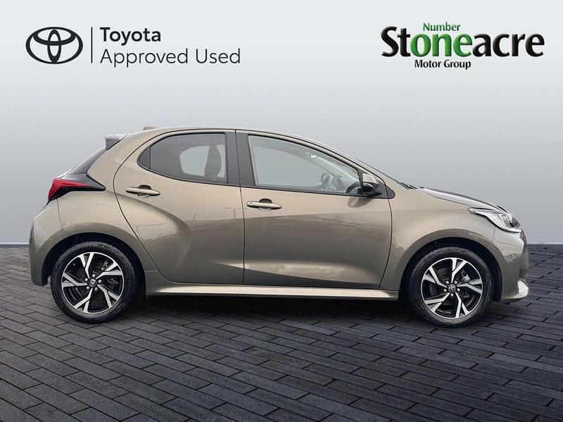 Used Toyota Yaris Hybrid Design 116 HP (85 kW) 2024 Other Hatchback