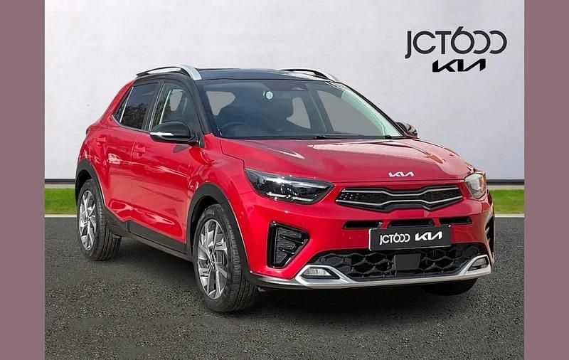 Red Used 2021 Kia Stonic 4 SUV | £14,553 (Fair price) - Image 1/4