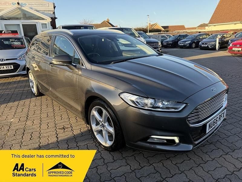 Used Ford Mondeo Titanium 180 HP (132 kW) 2016 Grey Estate