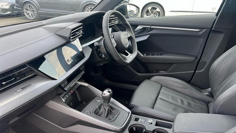 Image 2/4