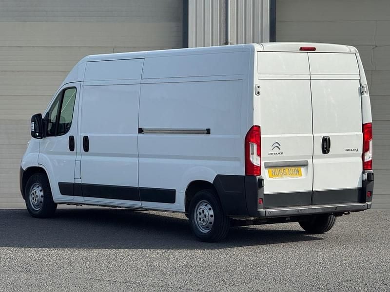 Used Citroën Relay 130 HP (95 kW) 2016 White Van