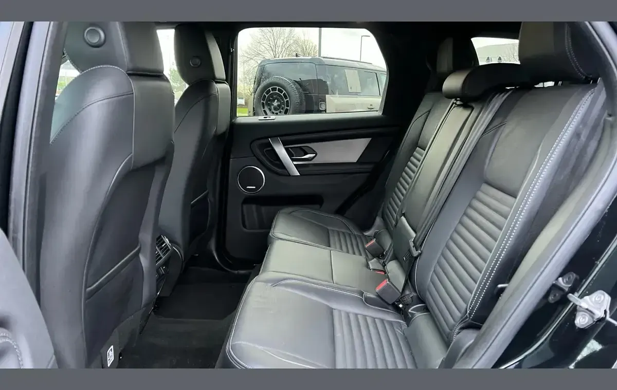 Used Land Rover Discovery Sport SE Dynamic 265 HP (194 kW) 2025 Black SUV