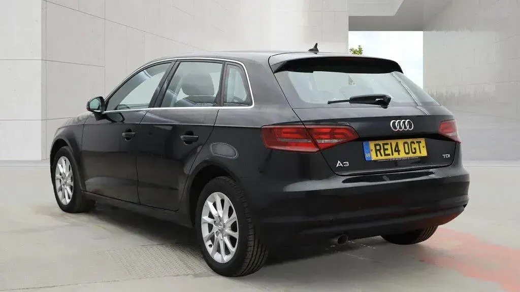 Used Audi A3 Premium 110 HP (80 kW) 2014 Black Hatchback