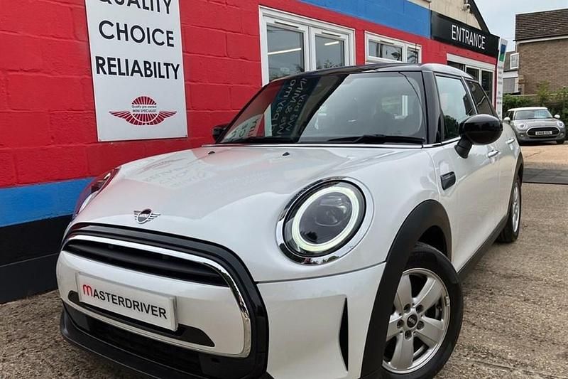 White Used 2023 Mini Cooper Comfort Hatchback | £19,255 (A bit pricey) - Image 1/1