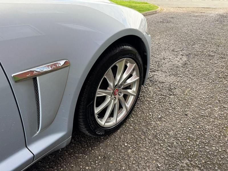 Used Jaguar XF Premium Luxury 200 HP (147 kW) 2014 Silver Sedan
