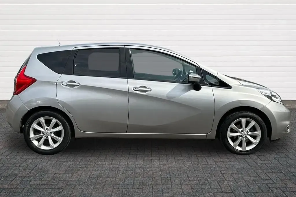 Used Nissan Note S 98 HP (72 kW) 2016 Silver Hatchback