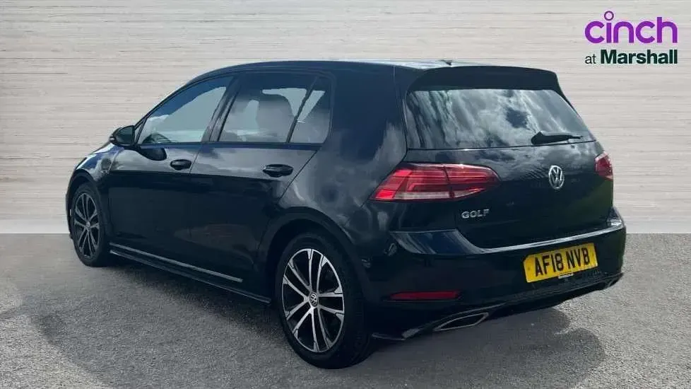 Używany VW Golf VII R-line 150 KM (110 kW) 2018 Czarny Hatchback