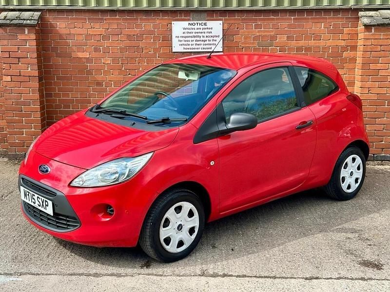 Used Ford Ka Studio 69 HP (50 kW) 2015 Red Hatchback