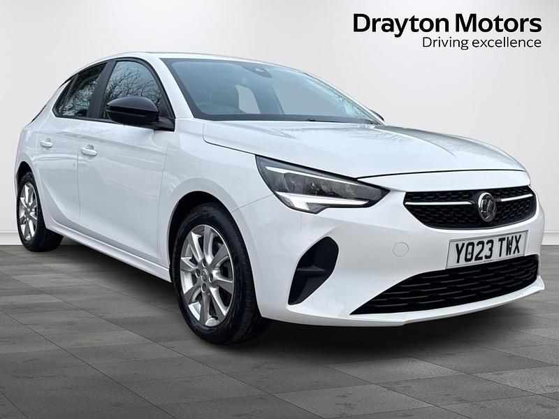Used Vauxhall Corsa Design Edition 100 HP (73 kW) 2023 White Hatchback