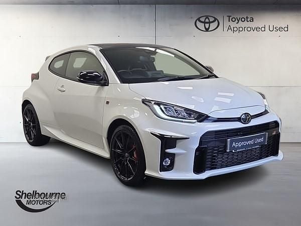 Used Toyota Yaris 261 HP (191 kW) 2022 White Hatchback
