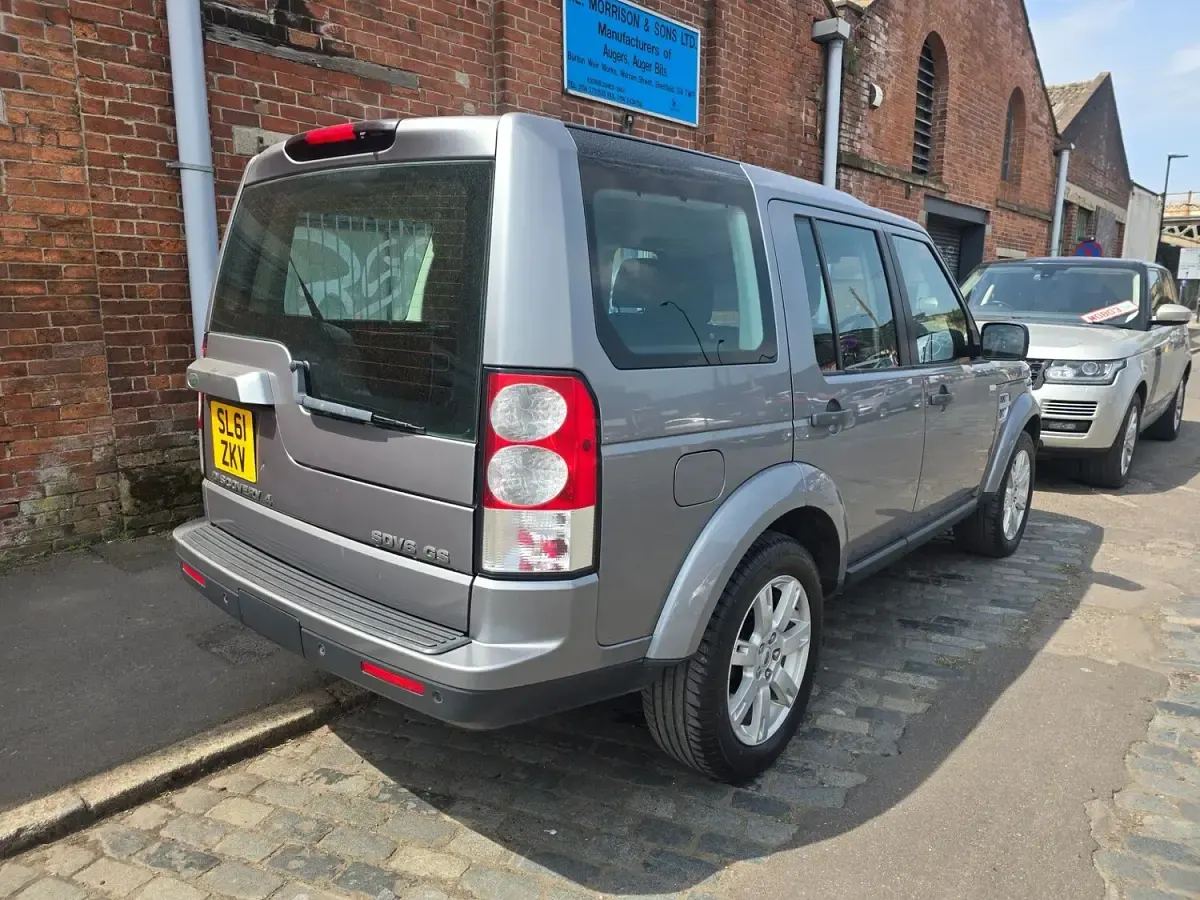 Used Land Rover Discovery 251 HP (184 kW) 2011 Grey SUV