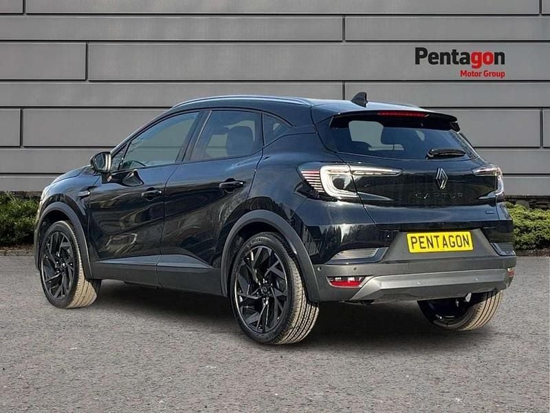 Second-hand Renault Captur Esprit Alpine 145 CP (106 kW) 2025 Negru SUV