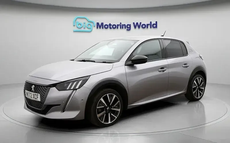 Second-hand Peugeot 208 GT 102 CP (75 kW) 2022 Gri Hatchback
