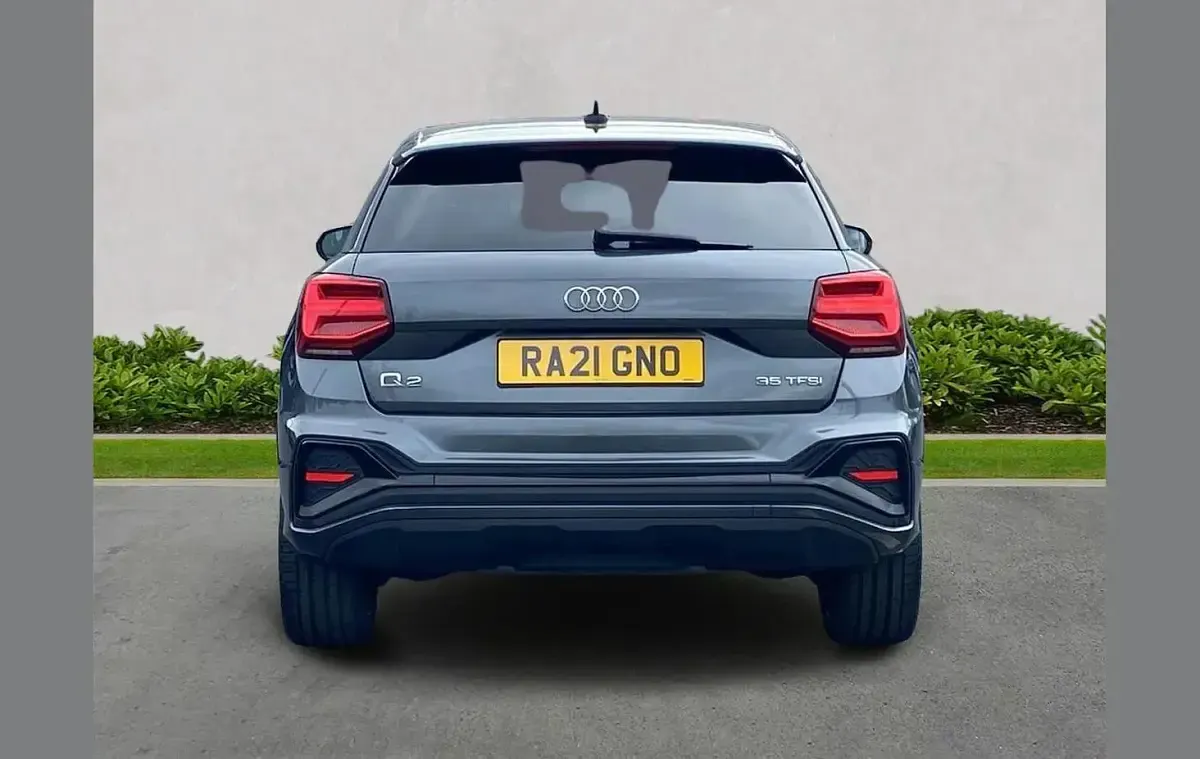 Used Audi Q2 Black Edition 150 HP (110 kW) 2021 Grey SUV