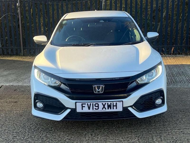 Used Honda Civic SR 120 HP (88 kW) 2019 White Hatchback