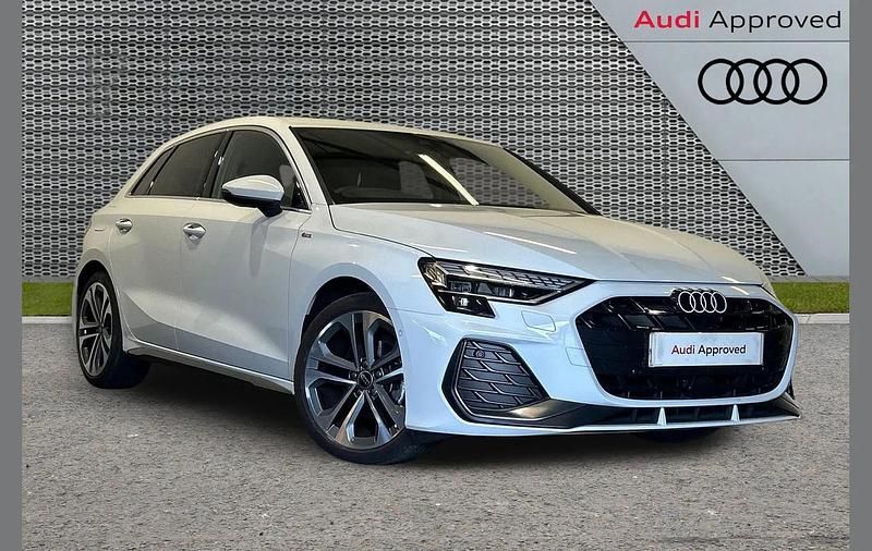 Used Audi A3 S-Line 147 HP (108 kW) 2022 White Sedan