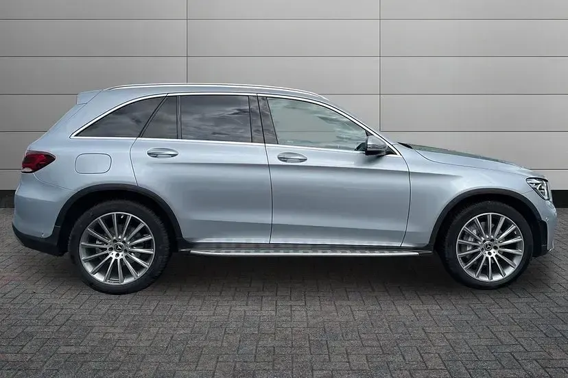 Used Mercedes GLC300 AMG Line Premium 245 HP (180 kW) 2022 Silver SUV