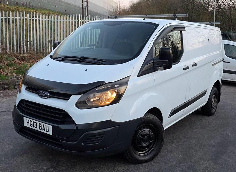 Used Ford Transit Custom 100 HP (73 kW) 2013 White Van