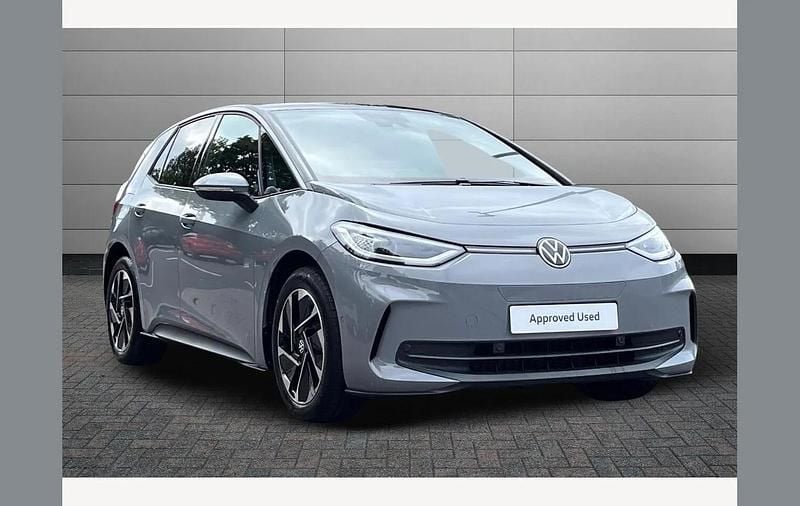 Grey Used 2025 VW ID.3 Pro Hatchback | £25,995 (Fair price) - Image 1/4