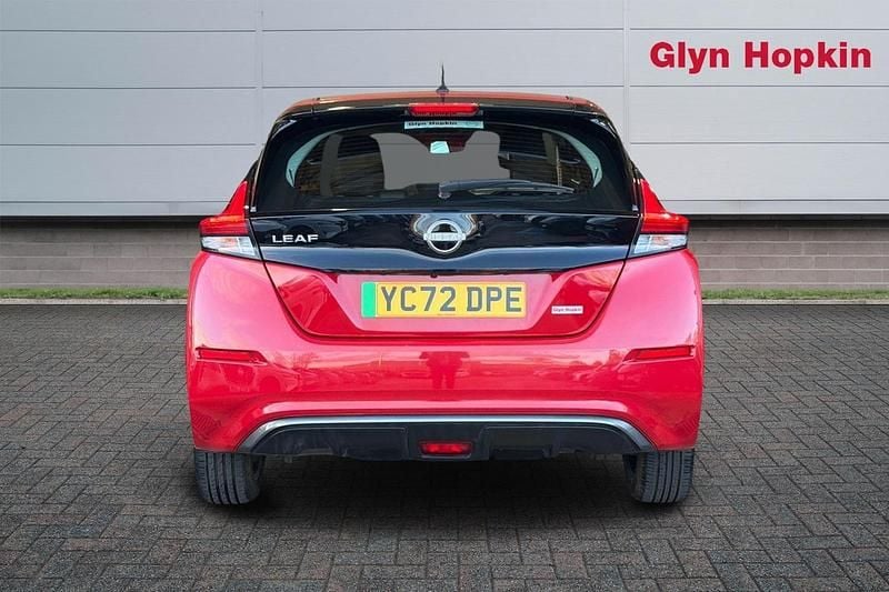 Used Nissan Leaf Acenta 110 kW (150 HP) 2022 Red Hatchback