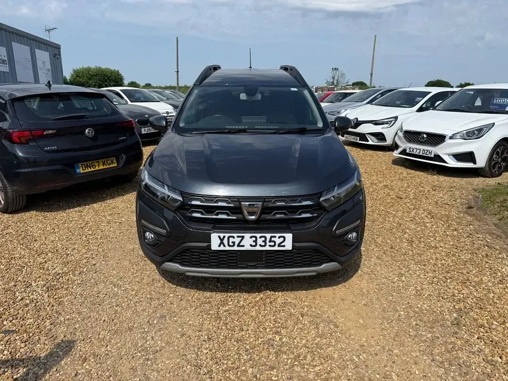 Used Dacia Jogger Comfort 110 HP (80 kW) 2022 Grey MPV