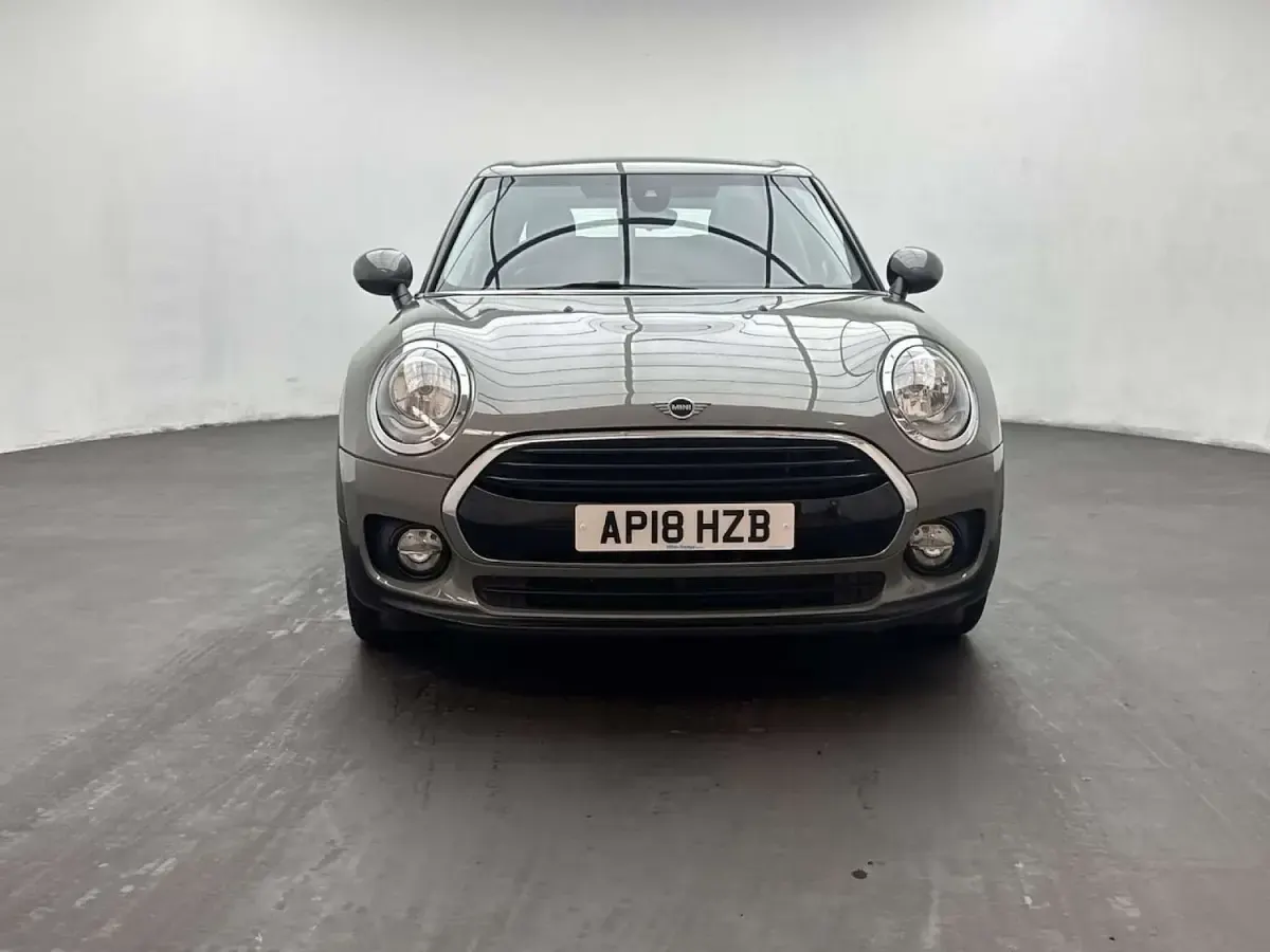 Used Mini Cooper Clubman 136 HP (100 kW) 2018 Grey Estate