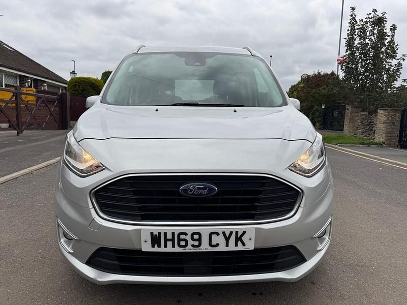 Used Ford Grand Tourneo Connect Titanium 120 HP (88 kW) 2020 Silver MPV