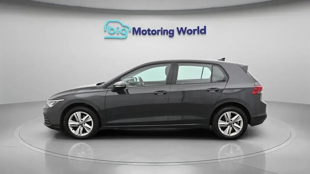 Używany VW Golf VII S 115 KM (84 kW) 2021 Szary Hatchback