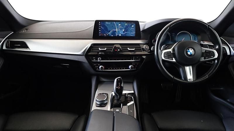 Used BMW 520 M Sport 187 HP (137 kW) 2017 Blue Estate