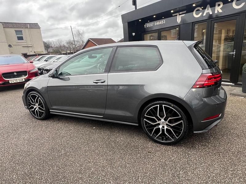 Begagnad VW Golf VII GTD 184 HK (135 kW) 2017 Grå Halvkombi