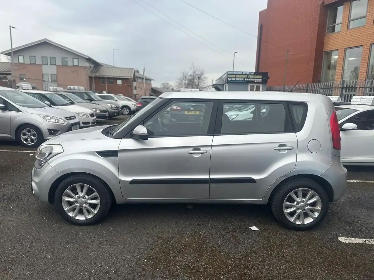 Used Kia Soul 126 HP (92 kW) 2011 Silver SUV