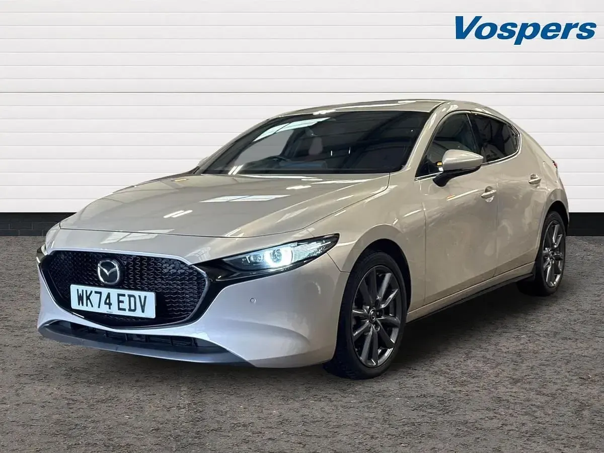 Begagnad Mazda 3 Exclusive-Line 120 HK (88 kW) 2024 Silver Halvkombi
