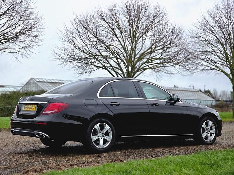 Begagnad Mercedes E220 SE 2016 Svart Sedan
