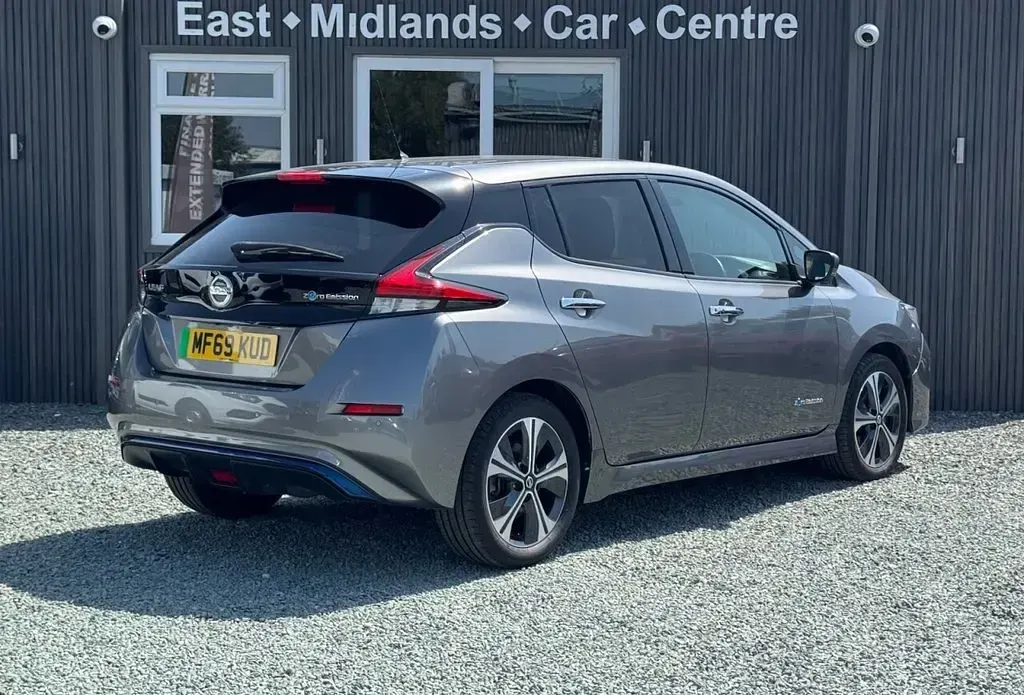 Used Nissan Leaf Tekna 110 kW (150 HP) 2019 Grey Hatchback