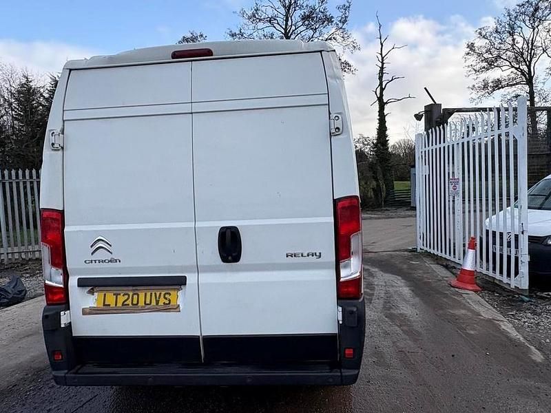 Used Citroën Relay 140 HP (102 kW) 2020 White Van