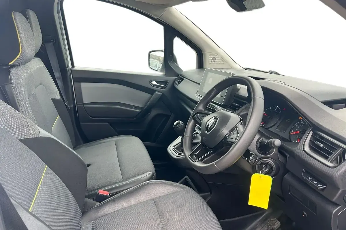 Used Renault Kangoo Play 2023 White MPV