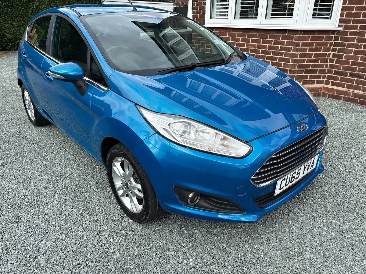 Used Ford Fiesta Zetec 2015 Blue Hatchback