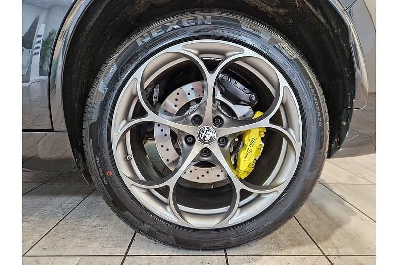 Used Alfa Romeo Stelvio Quadrifoglio 510 HP (375 kW) 2021 Black SUV