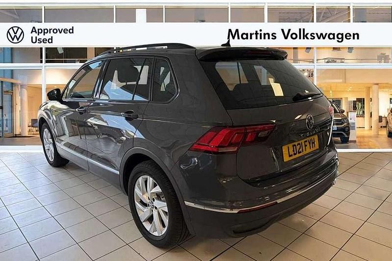 Used VW Tiguan Life 150 HP (110 kW) 2021 Grey SUV