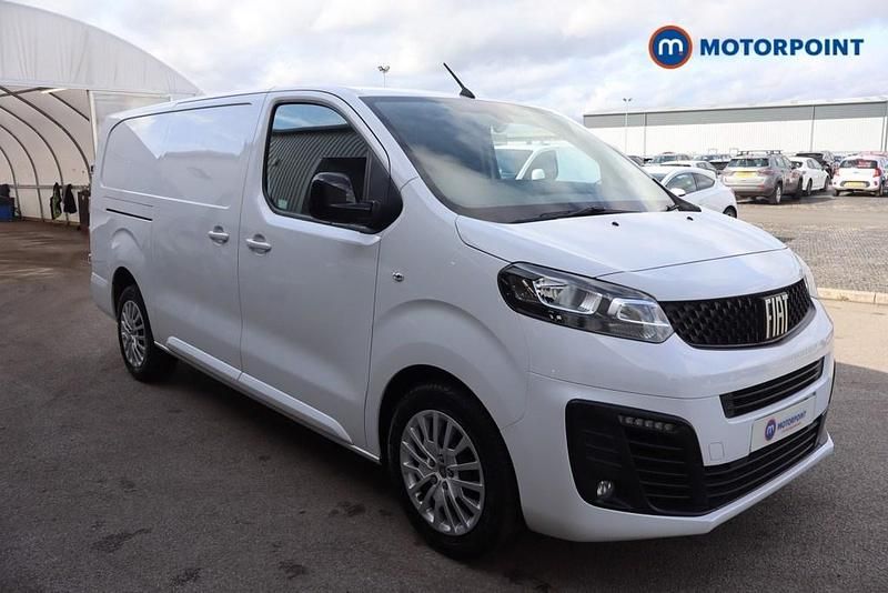 White Used 2023 Fiat Scudo MPV | £15,999 (Good price) - Image 1/4
