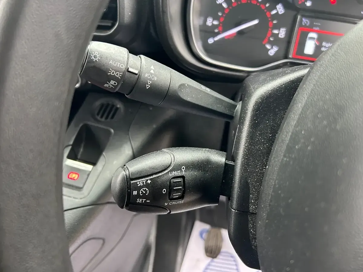 Used Citroën Berlingo 2022 White MPV