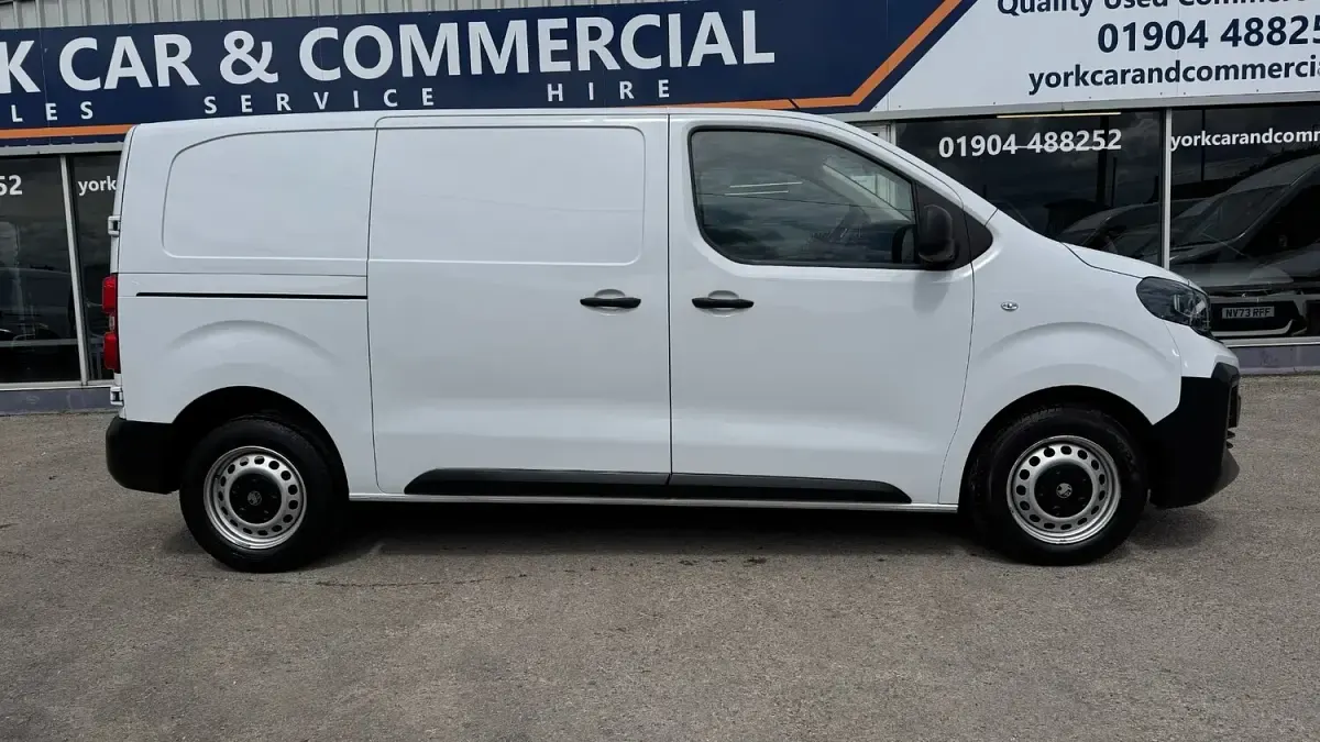 Used Vauxhall Vivaro S 2024 White MPV