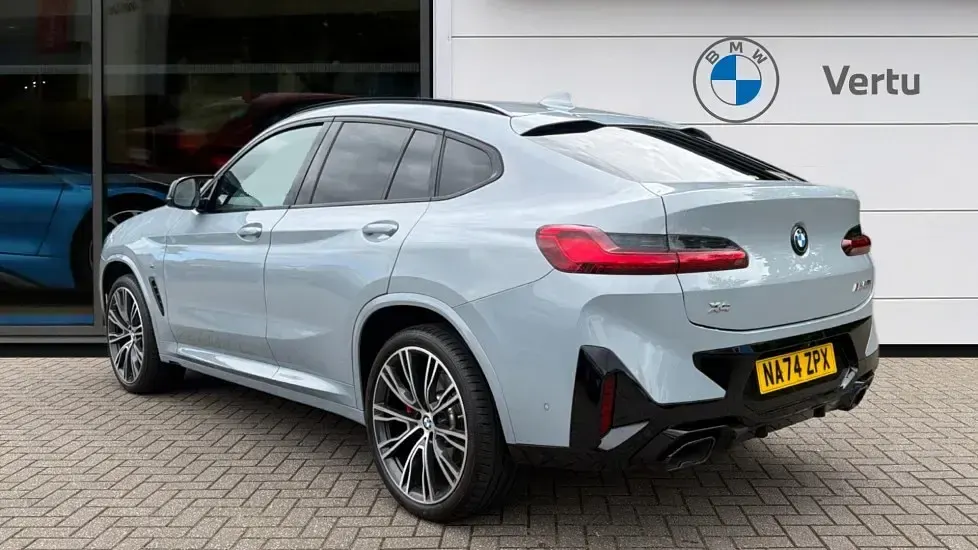 Usado BMW X4 M Sport 360 CV (264 kW) 2024 Gris SUV